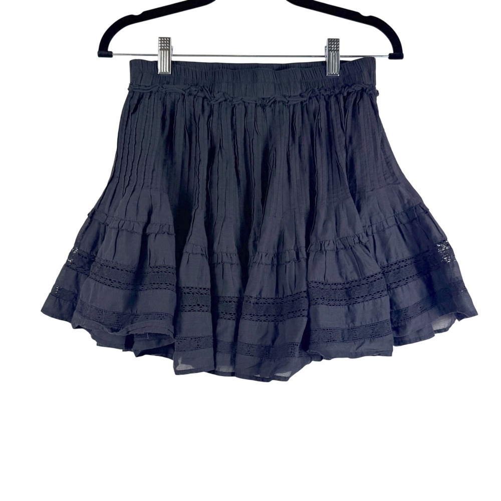 Aritzia SB Jadie Mini Skirt Tiered Eyelet Lace Pleated 6 Coquette Whimsigoth